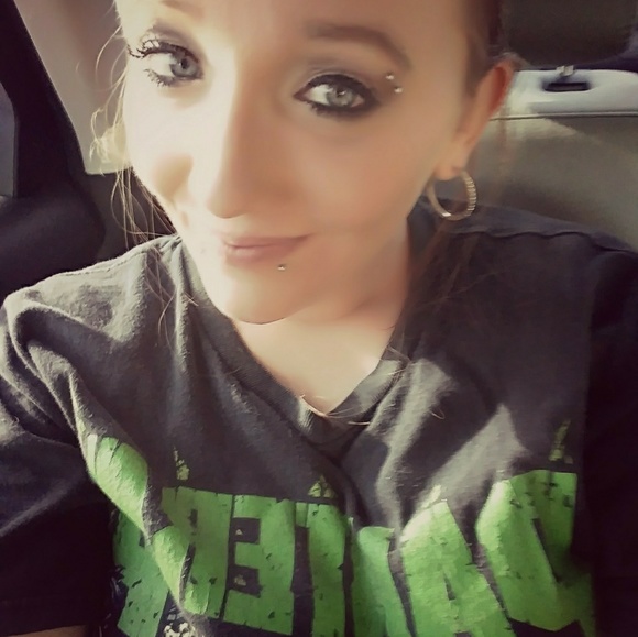 Meet your Posher, Ashes - Picture 3 of 4